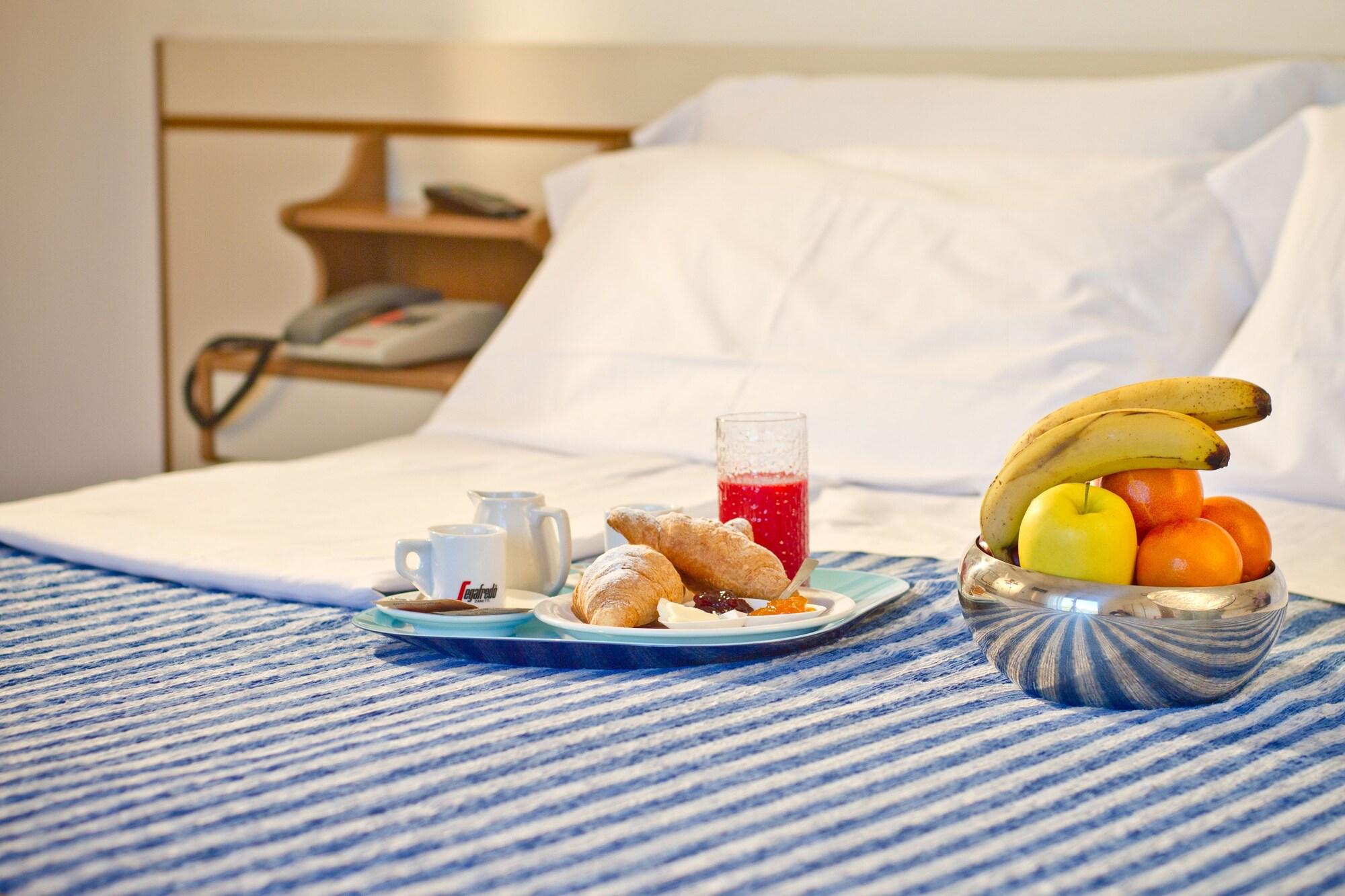 Hotel Montecarlo Rimini Eksteriør billede