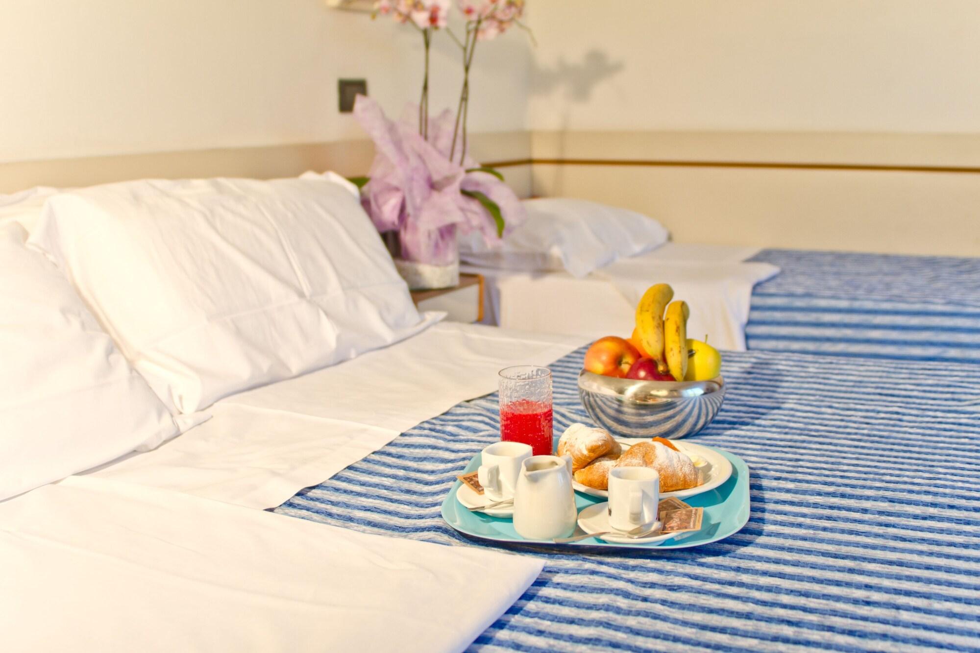 Hotel Montecarlo Rimini Eksteriør billede