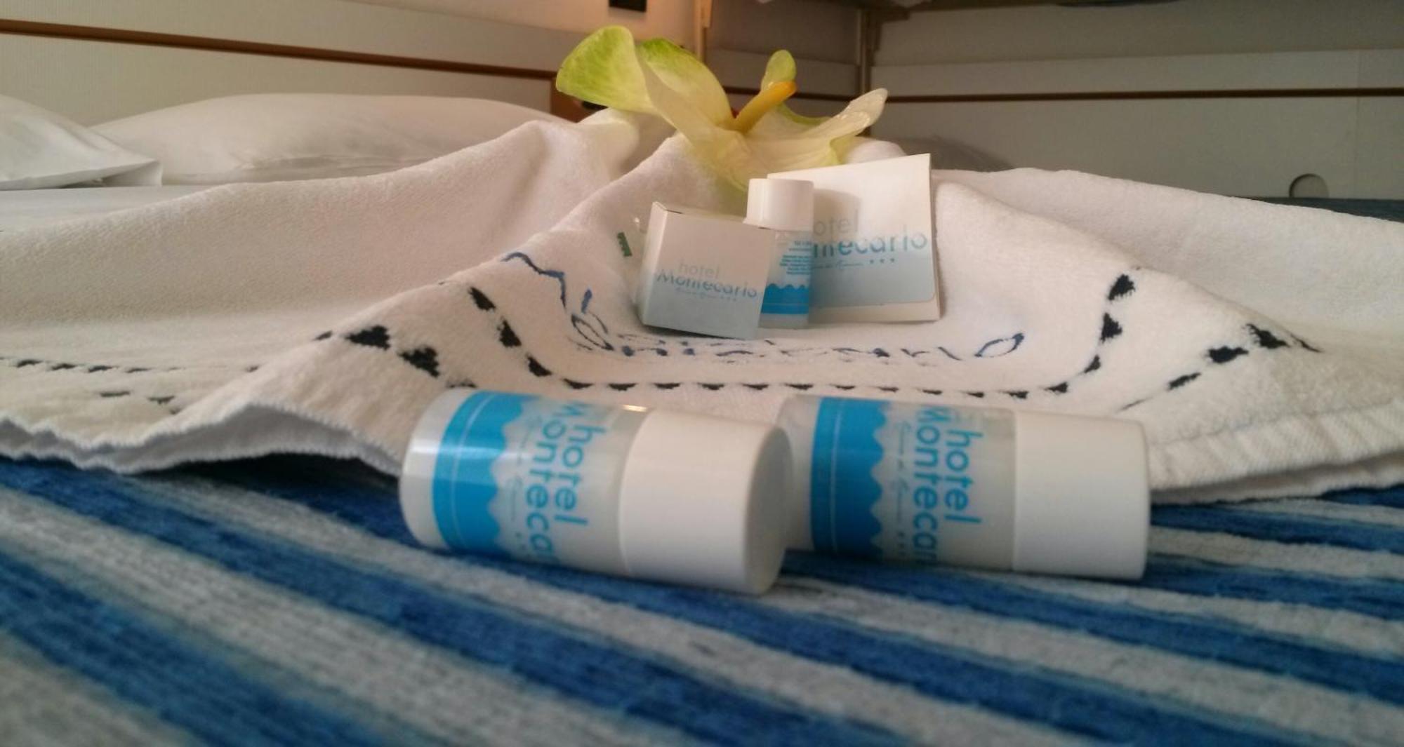 Hotel Montecarlo Rimini Eksteriør billede