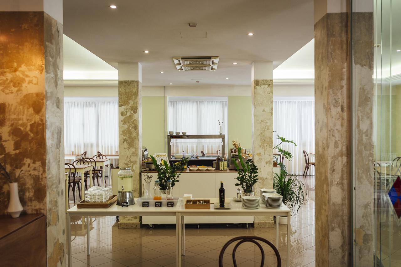 Hotel Montecarlo Rimini Eksteriør billede