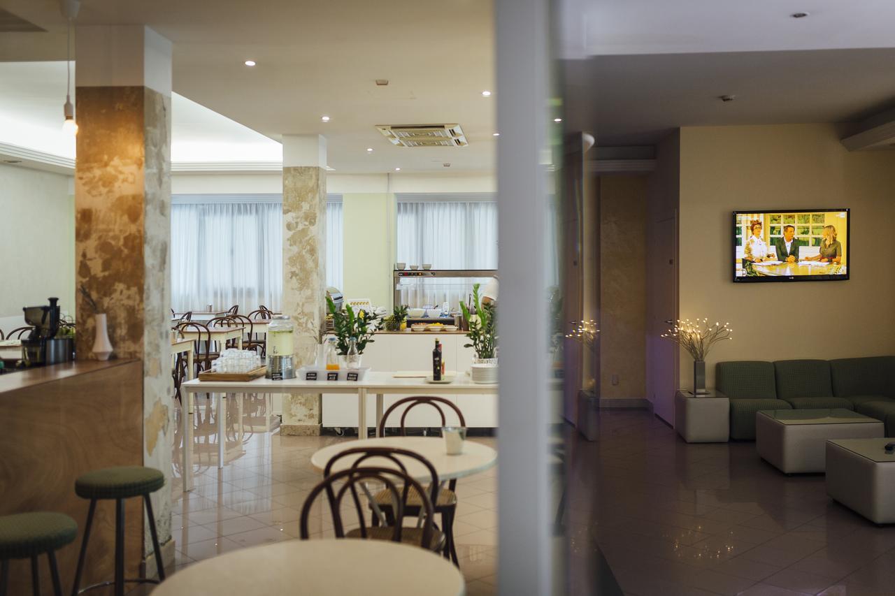 Hotel Montecarlo Rimini Eksteriør billede